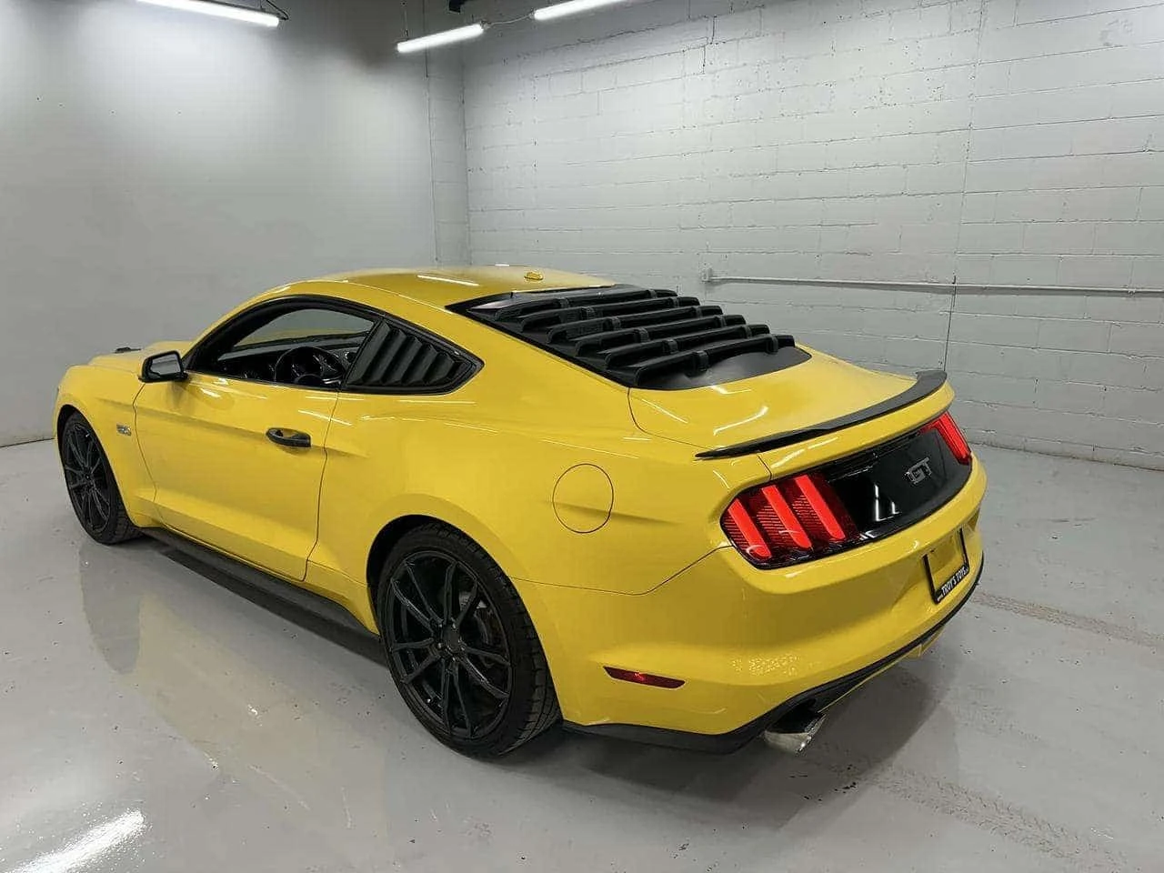 Ford Mustang * 5.0 GT Premium * CARFAX * ���� �� �� | Mobile.bg � ����������� 4
