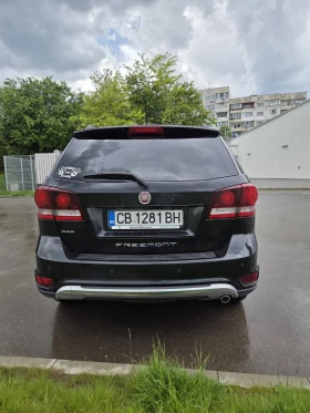 Fiat Freemont 2.0 MultiJet AWD (170 к.с.)+ зимни гуми + греди, снимка 5