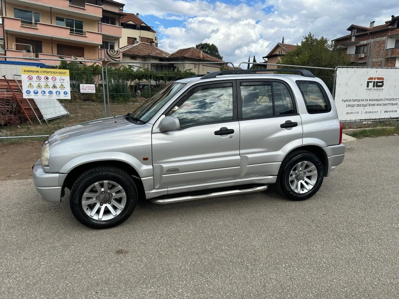 Suzuki Grand vitara 2.0 16v, снимка 4 - Автомобили и джипове - 47330558