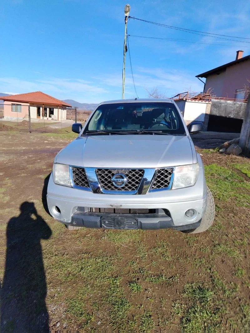 Nissan Navara 2.5 dci, снимка 1 - Автомобили и джипове - 48396288