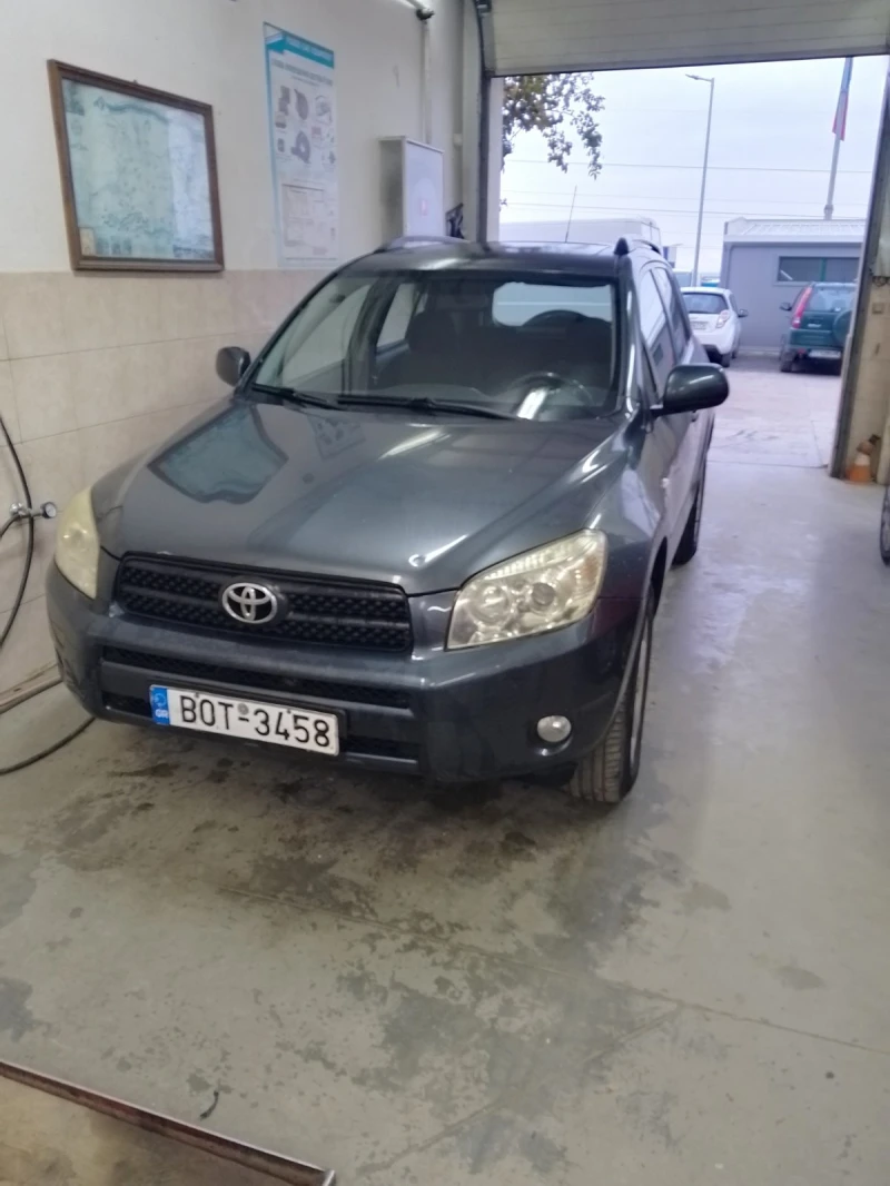 Toyota Rav4, снимка 1 - Автомобили и джипове - 48404275