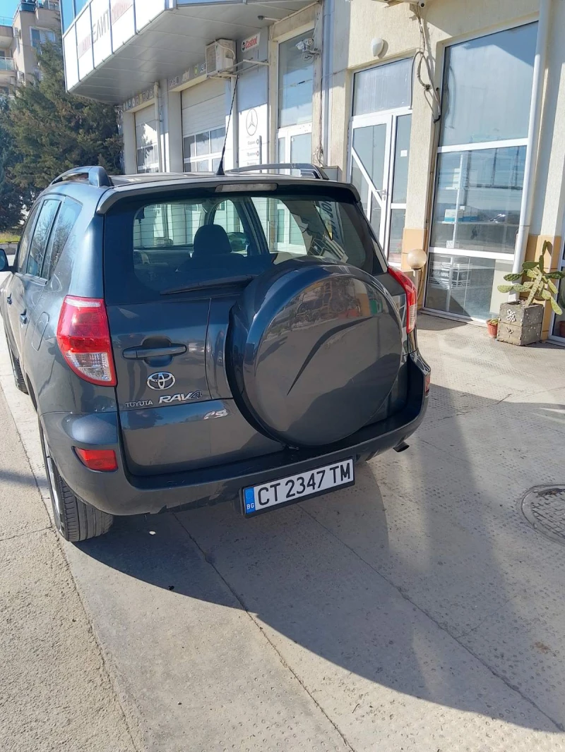 Toyota Rav4, снимка 11 - Автомобили и джипове - 48404275