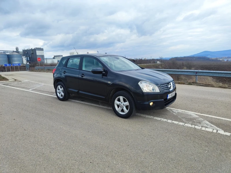 Nissan Qashqai 1.5dci, снимка 3 - Автомобили и джипове - 49352761