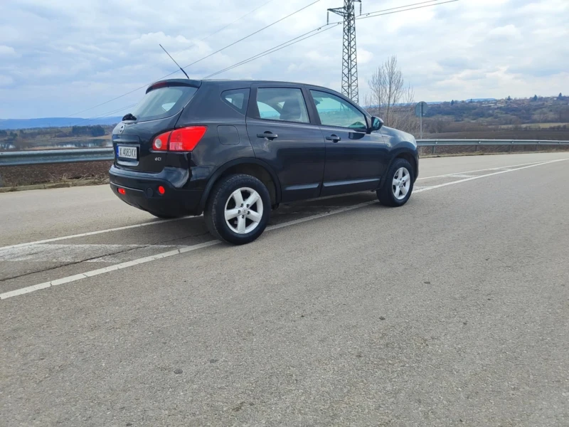 Nissan Qashqai 1.5dci, снимка 5 - Автомобили и джипове - 49352761