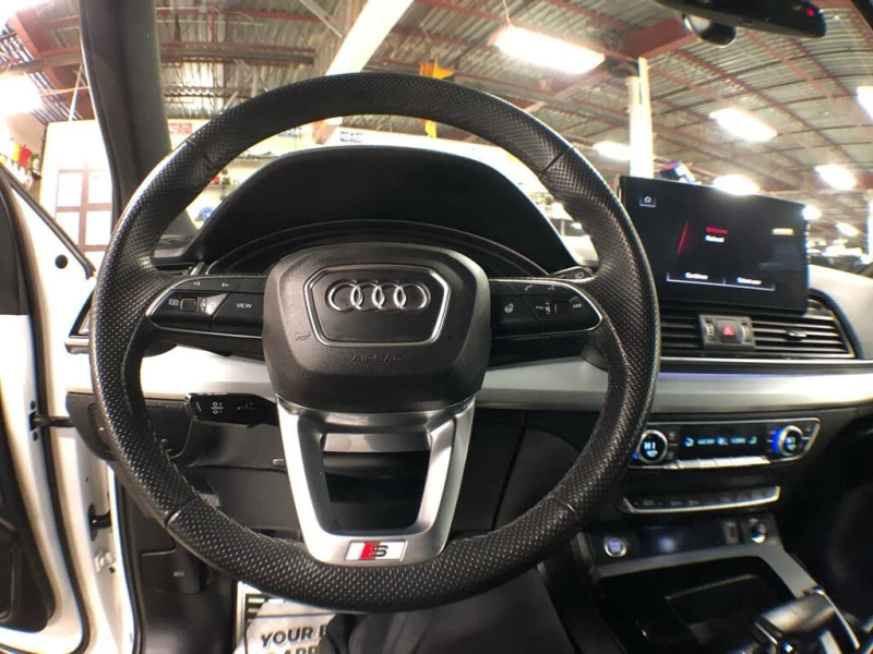 Audi Q5 S Line * Premium * АвтоКредит* (ЦЕНА ДО БГ), снимка 12 - Автомобили и джипове - 53264524