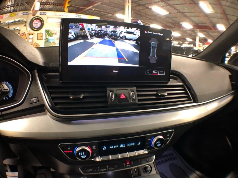 Audi Q5 S Line * Premium * АвтоКредит* (ЦЕНА ДО БГ), снимка 13 - Автомобили и джипове - 53264524