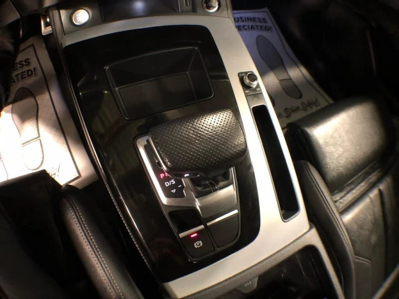 Audi Q5 S Line * Premium * АвтоКредит* (ЦЕНА ДО БГ), снимка 14 - Автомобили и джипове - 53264524