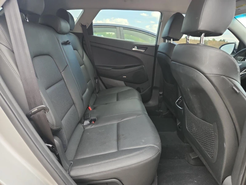 Hyundai Tucson 2.4l Limited, снимка 11 - Автомобили и джипове - 53348437