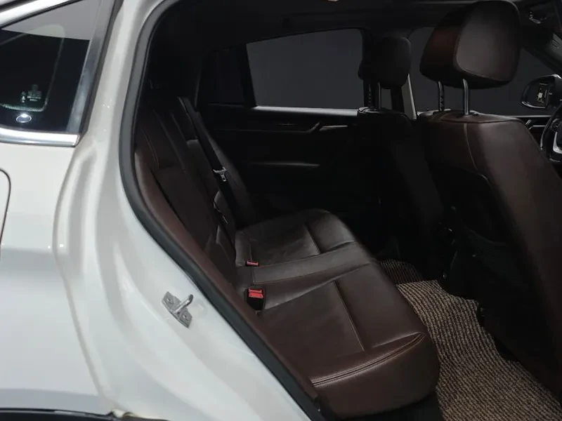 BMW X4 2.0d, снимка 11 - Автомобили и джипове - 54605283