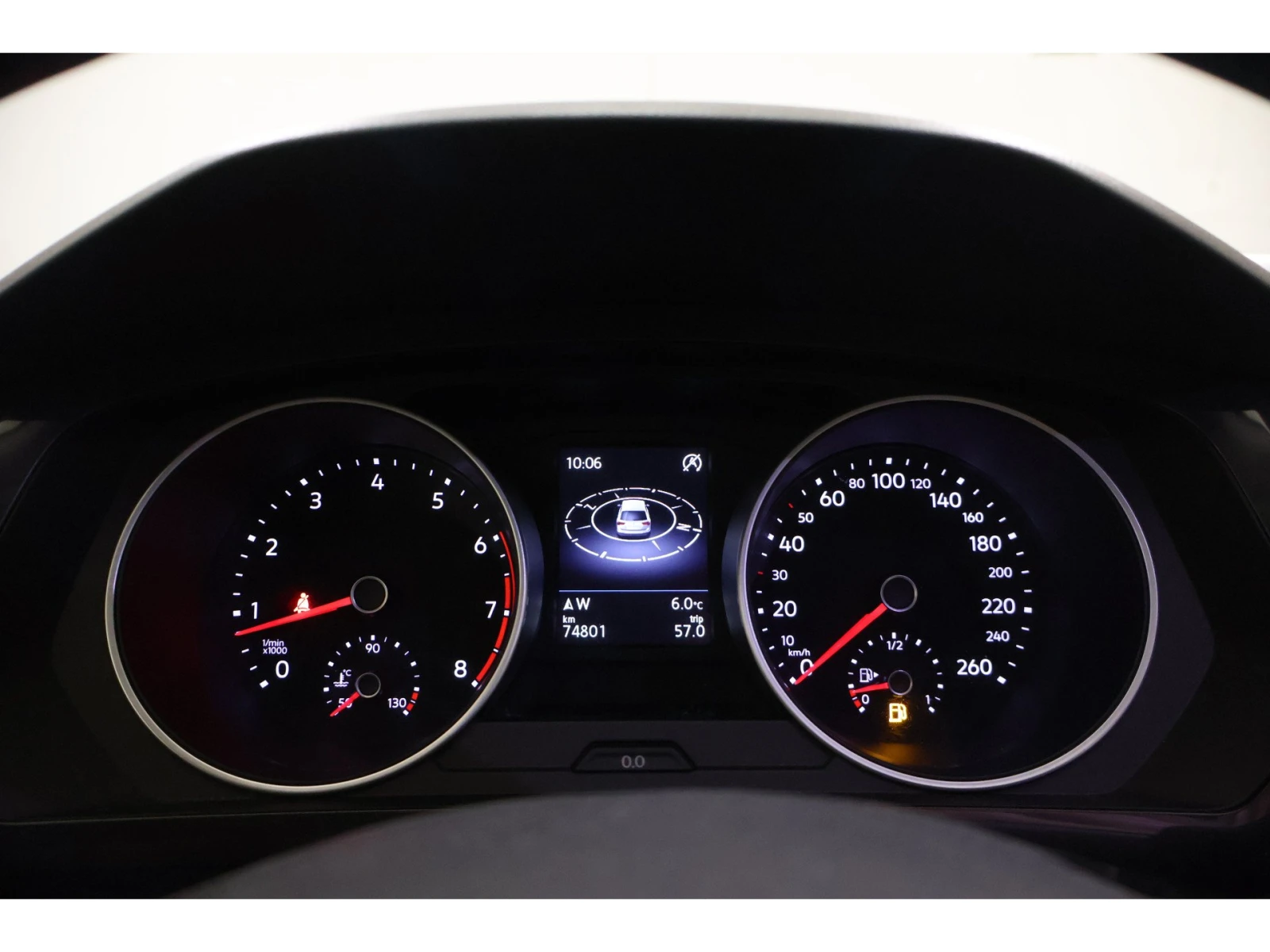 VW Tiguan 1.4 TSI Connected Series, снимка 15 - Автомобили и джипове - 53946587