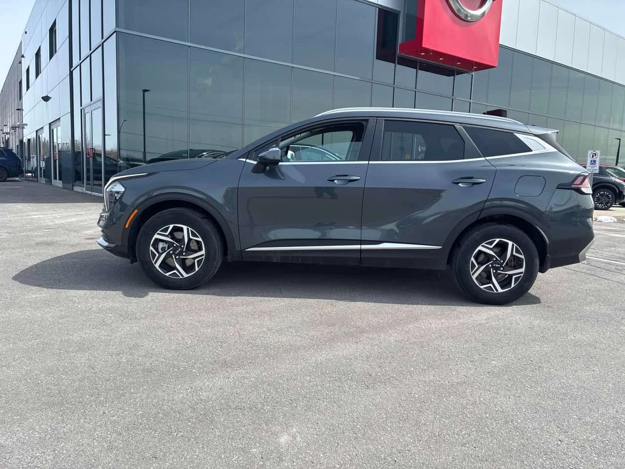 Kia Sportage LX AWD  CARFAX | Mobile.bg � ����������� 2