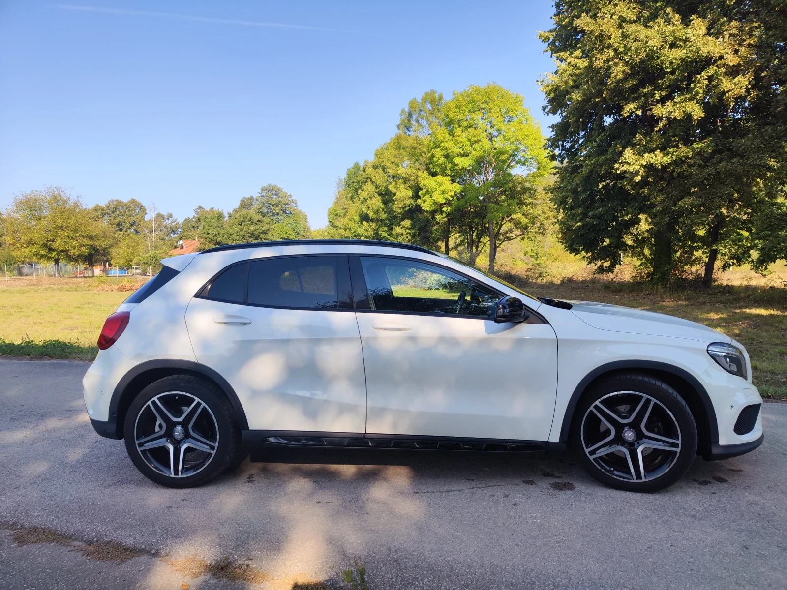 Mercedes-Benz GLA 250, снимка 3 - Автомобили и джипове - 54183878