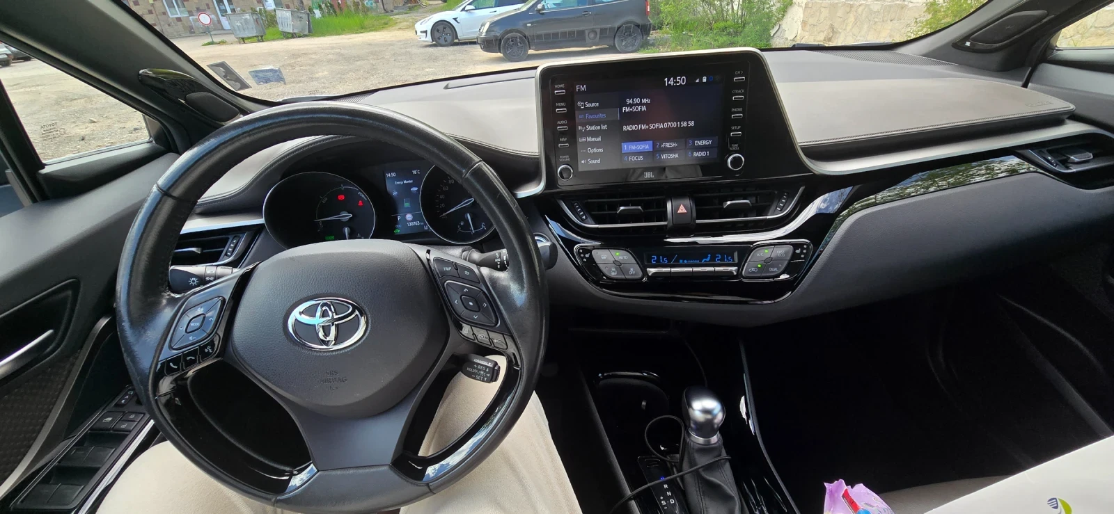 Toyota C-HR 2.0 хибрид, снимка 8 - Автомобили и джипове - 54354983