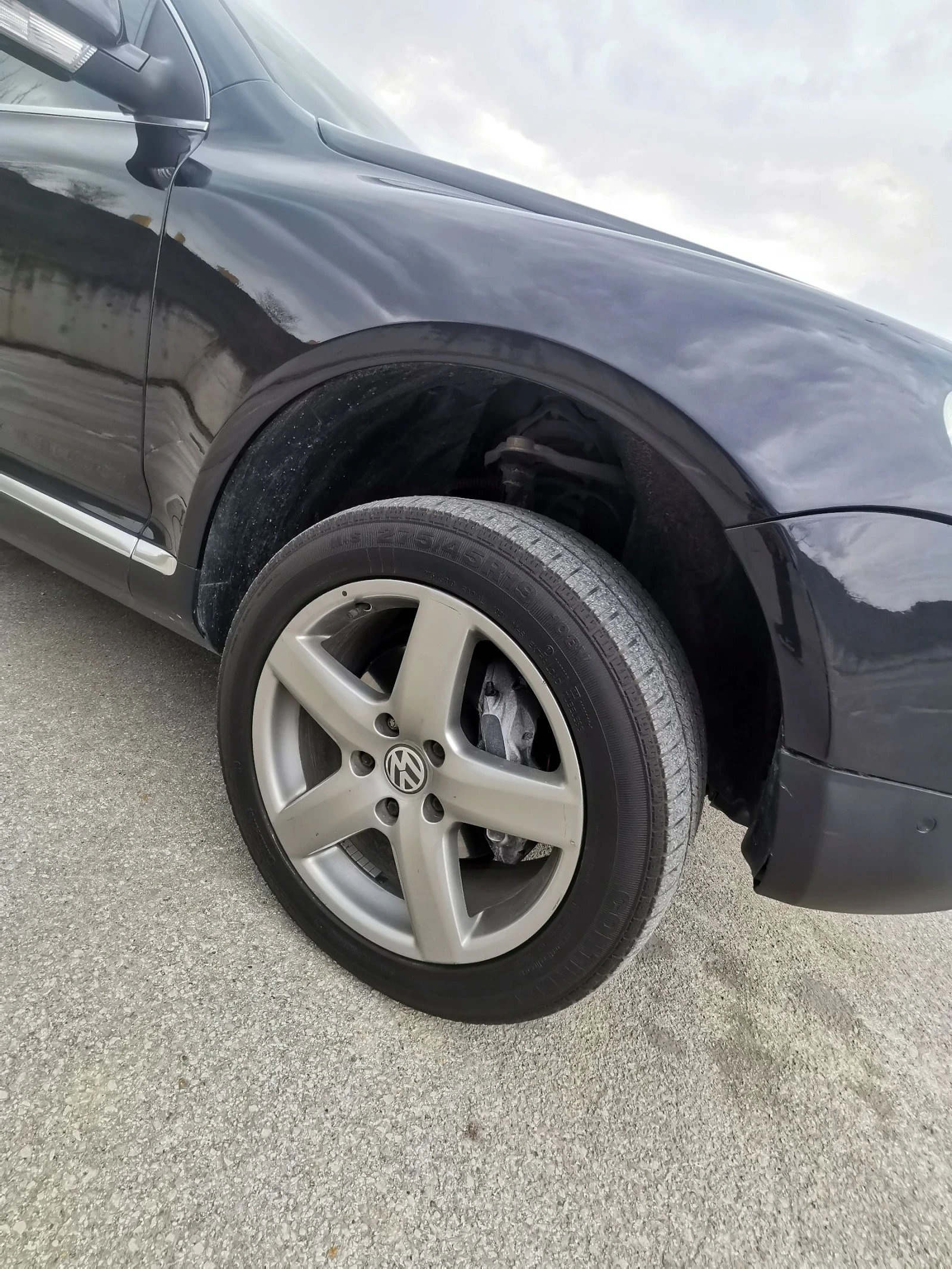 VW Touareg 3.0 TDI ТОП УНИКАТ, снимка 15 - Автомобили и джипове - 54357154