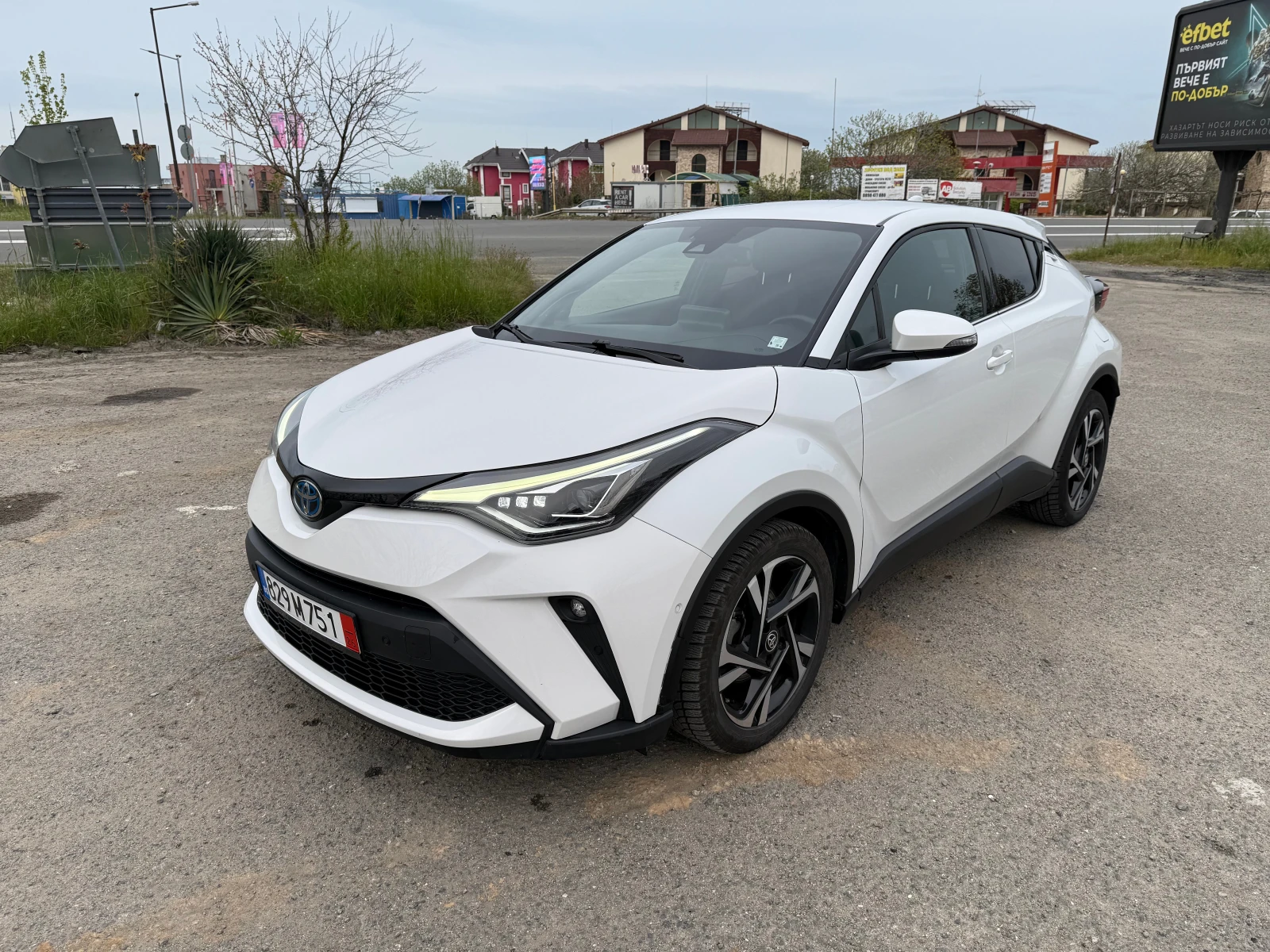 Toyota C-HR 1.8 hybrid, снимка 2 - Автомобили и джипове - 54478570