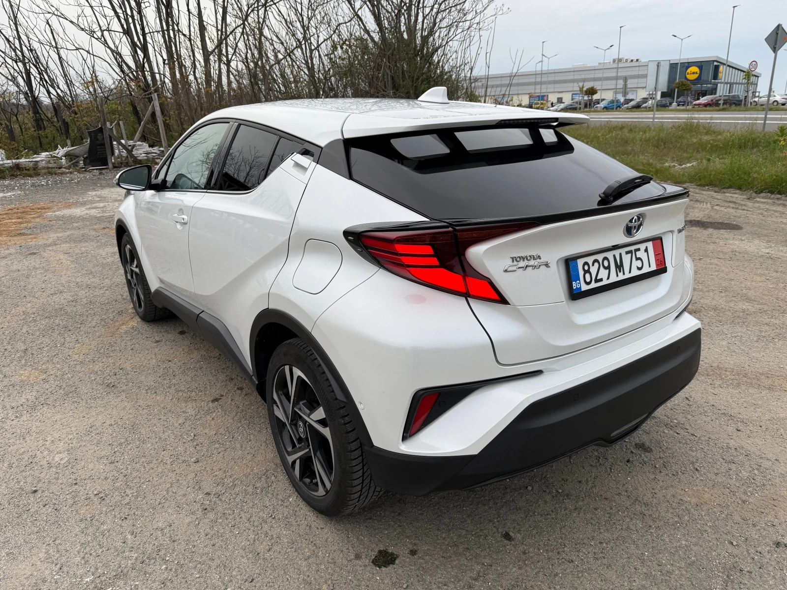 Toyota C-HR 1.8 hybrid, снимка 4 - Автомобили и джипове - 54478570
