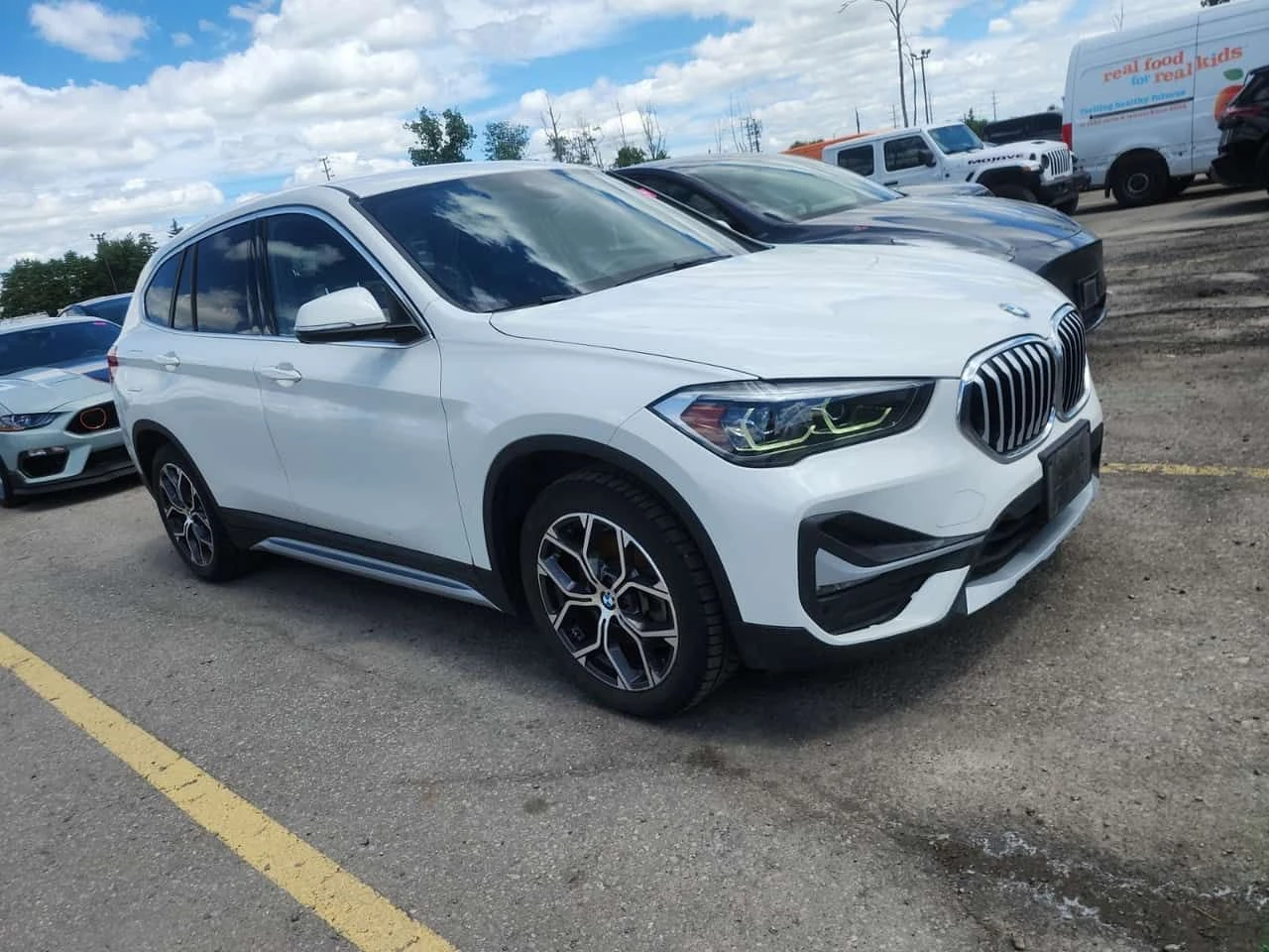 BMW X1 XDRIVE28I | CARFAX | БЕЗ ПЪРВОНАЧАЛНА ВНОСКА, снимка 2 - Автомобили и джипове - 54963529