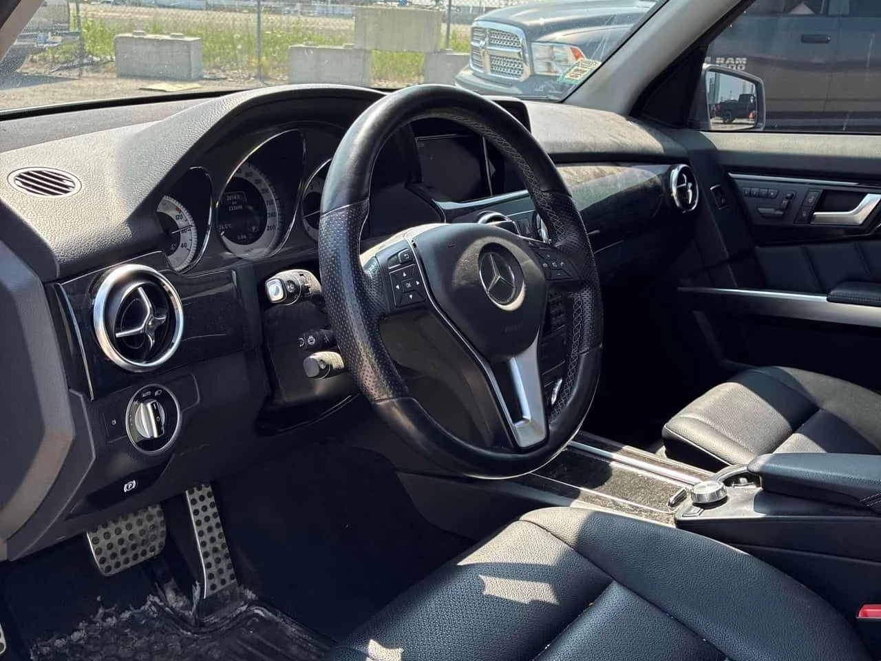 Mercedes-Benz GLK * 250 4MATIC * 360 КАМЕРА* ПАНОРАМА* ДВА КЛЮЧА* , снимка 7 - Автомобили и джипове - 55391825