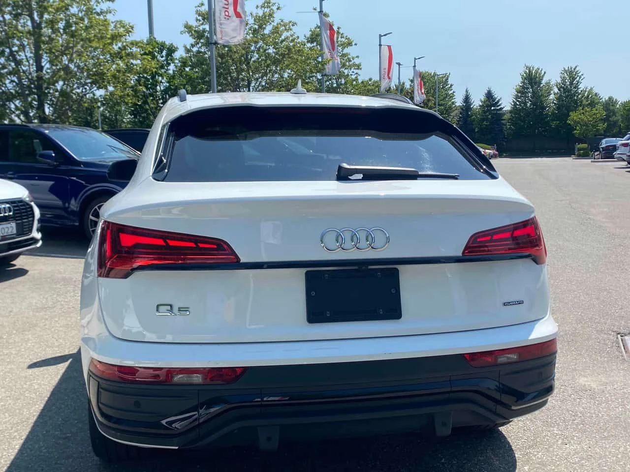 Audi Q5 Progressiv Sportback | CARFAX | АВТОКРЕДИТ, снимка 5 - Автомобили и джипове - 55419933