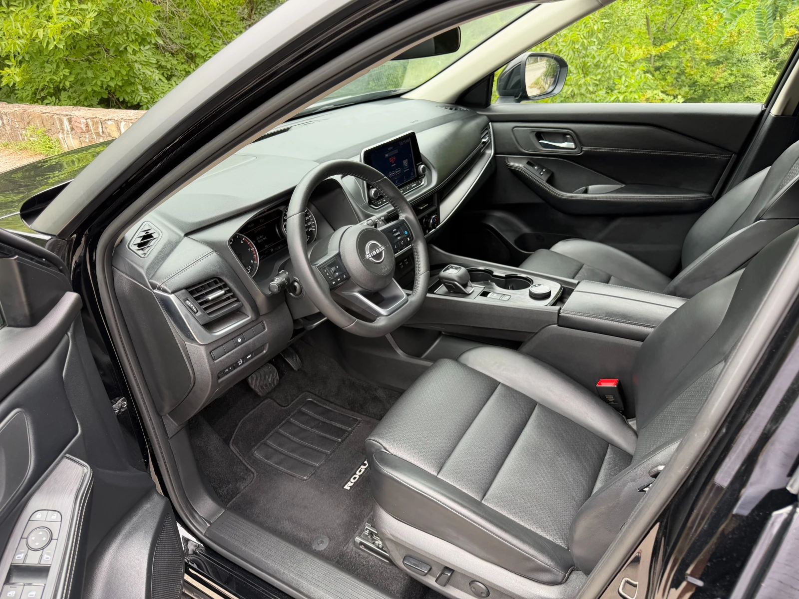 Nissan Rogue 1.5i xTrail Moonroof, снимка 8 - Автомобили и джипове - 55436084