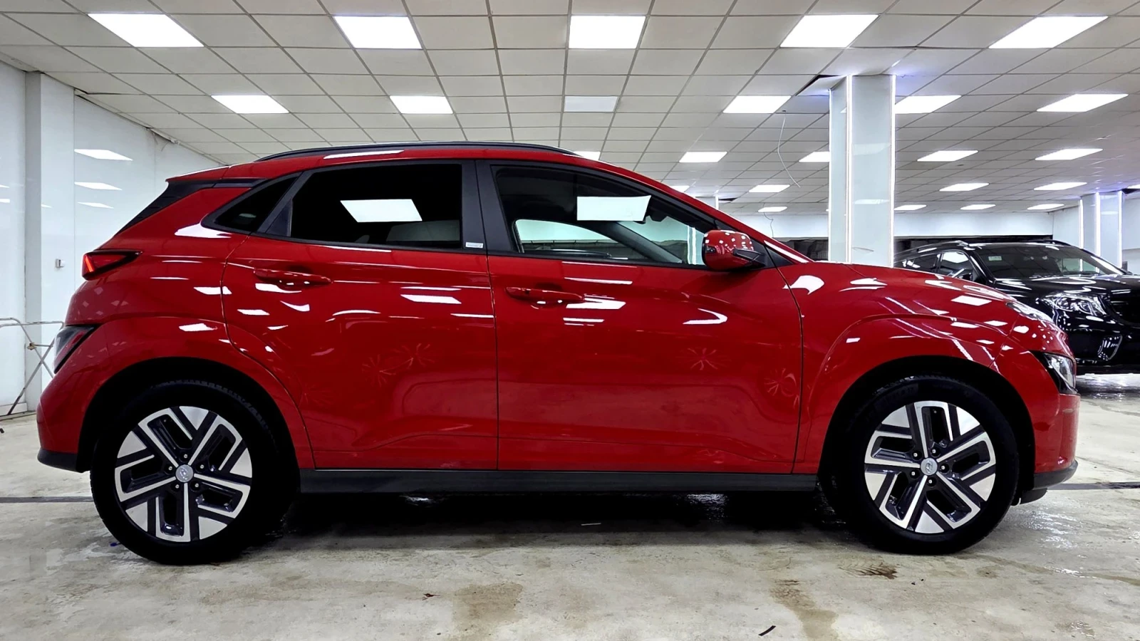 Hyundai Kona SOH100%/Сервизна Книжка, снимка 2 - Автомобили и джипове - 55659476