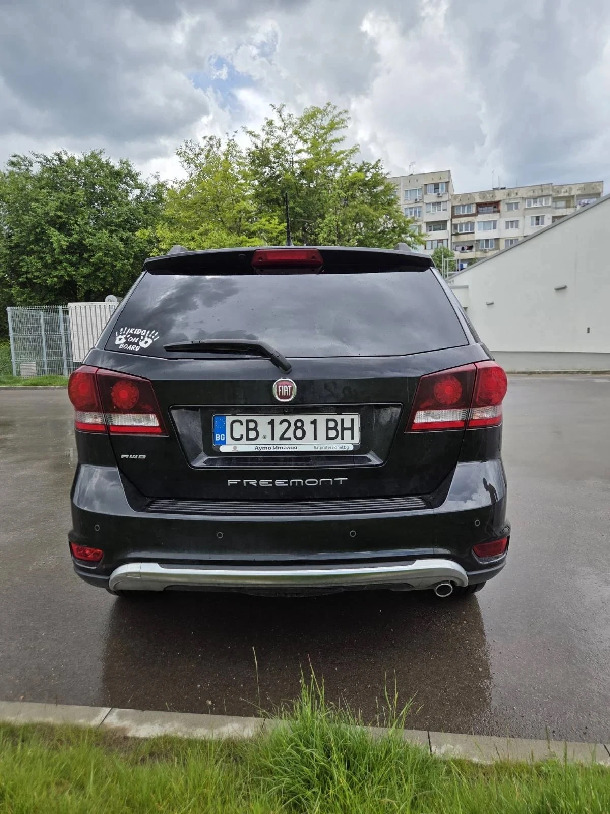 Fiat Freemont 2.0 MultiJet AWD (170 к.с.)+ зимни гуми + греди, снимка 5 - Автомобили и джипове - 55888598