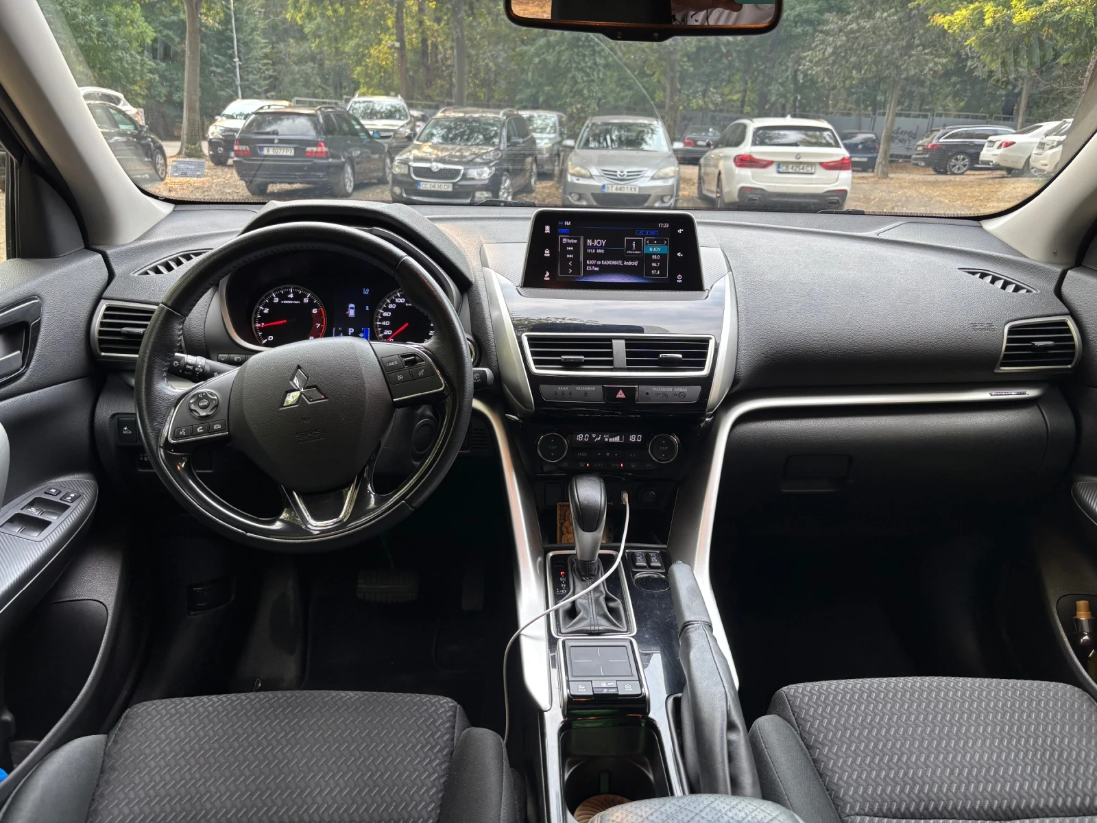 Mitsubishi Eclipse Cross, снимка 13 - Автомобили и джипове - 56346744