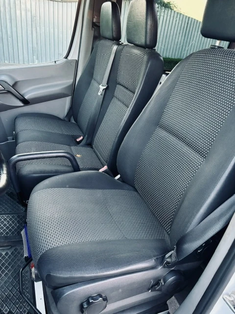 Mercedes-Benz Sprinter 315 CDI 9-места, снимка 8 - Бусове и автобуси - 54697861