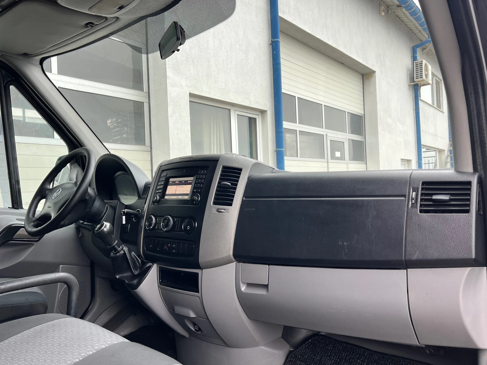 VW Crafter 6- / 2014. /  | Mobile.bg   15
