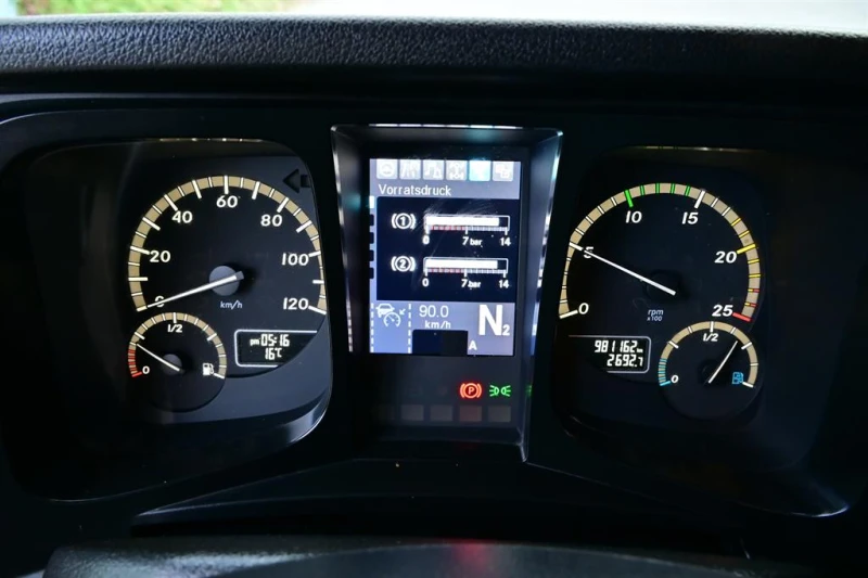Mercedes-Benz Antos, снимка 12 - Камиони - 52340055