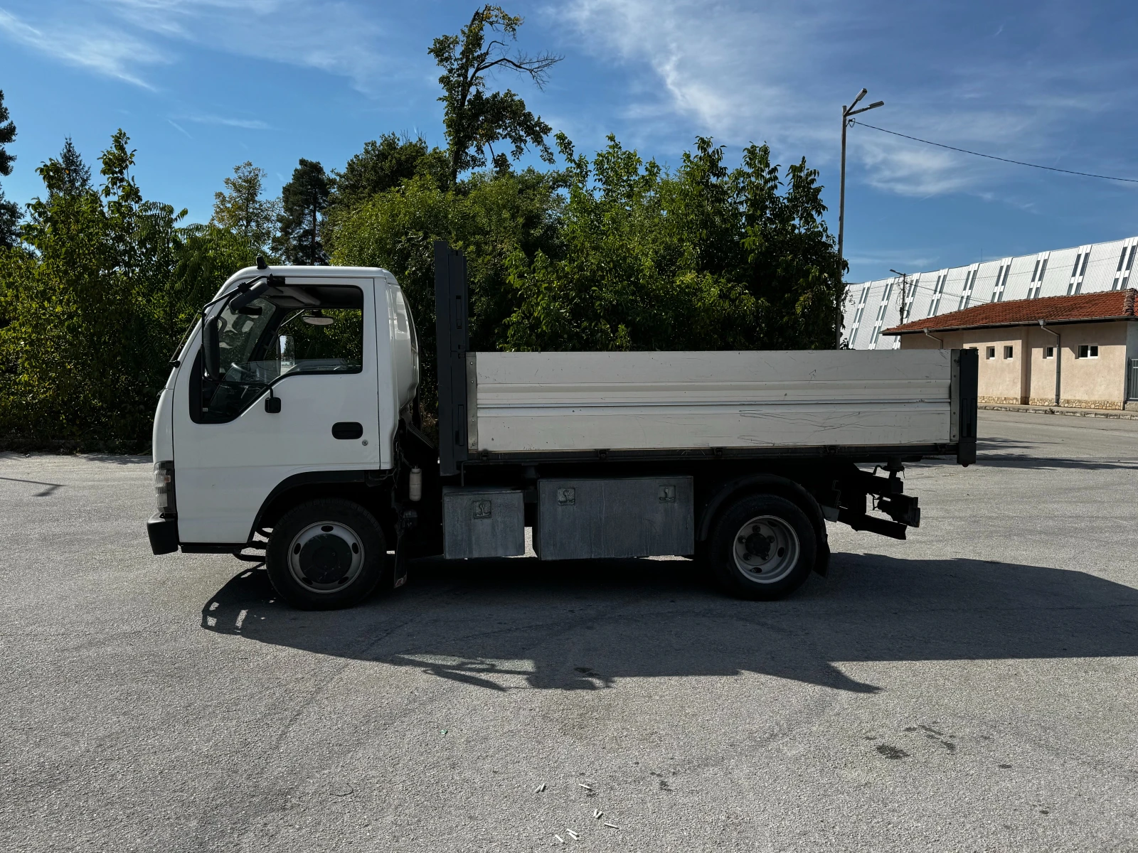 Isuzu Npr 77G Тристранен самосвал в ТОП състояние! - изображение 2