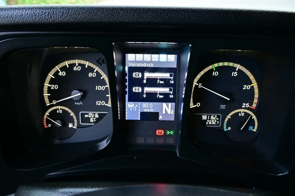 Mercedes-Benz Antos | Mobile.bg � ����������� 12