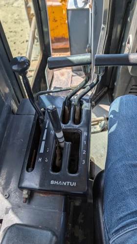 Булдозер Друга Shantui SD22, снимка 8