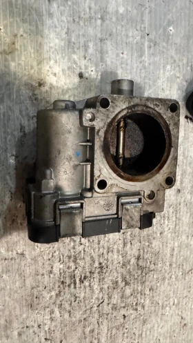 Дроселова Клапа за Fiat Grande Punto 2008 - 44SMF9/B / 15808 / 130060732 / 0076270, снимка 2 - Части - 53026204