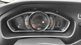 Volvo V40 Cross Country 2.0i, снимка 13