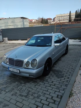 Mercedes-Benz E 290, снимка 3