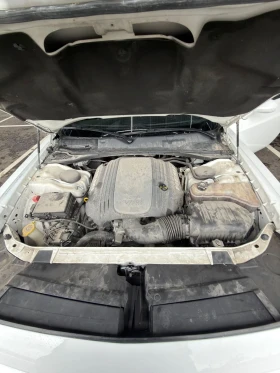 Dodge Challenger Hemi, снимка 5 - Автомобили и джипове - 53668391