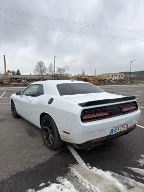 Dodge Challenger Hemi, снимка 3 - Автомобили и джипове - 53668391