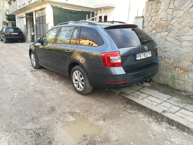 Skoda Octavia, снимка 3 - Автомобили и джипове - 47136515