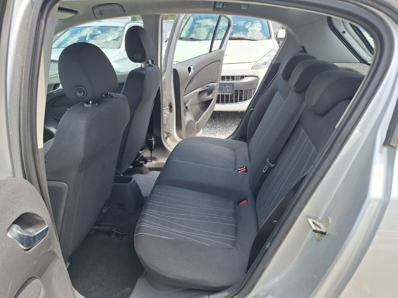 Opel Corsa 1.3 CDTI, снимка 9 - Автомобили и джипове - 46724408