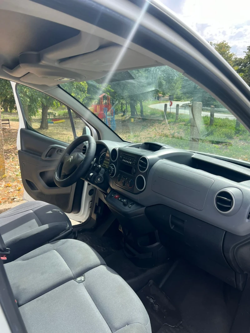 Citroen Berlingo 1.6 HDI, снимка 9 - Автомобили и джипове - 48116477