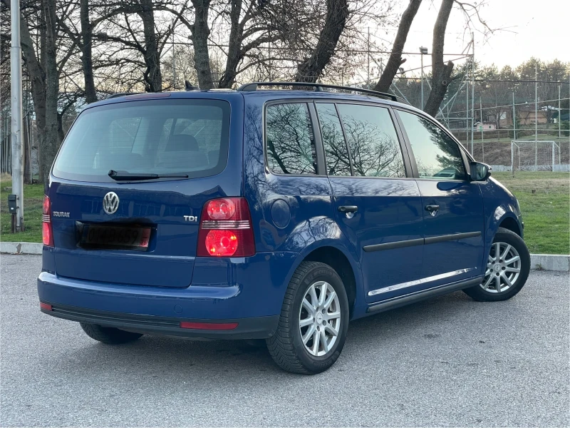 VW Touran 1.9TDI * 7 МЕСТЕН * , снимка 7 - Автомобили и джипове - 48411992