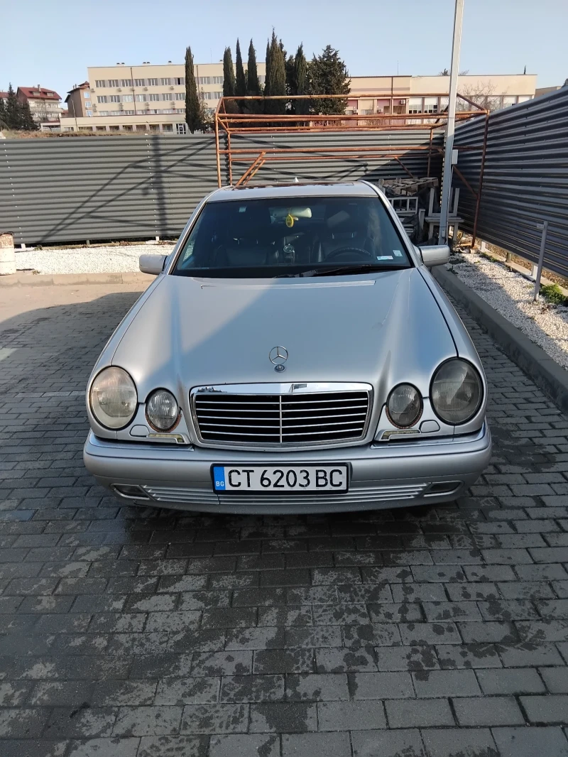 Mercedes-Benz E 290, снимка 1 - Автомобили и джипове - 48488678