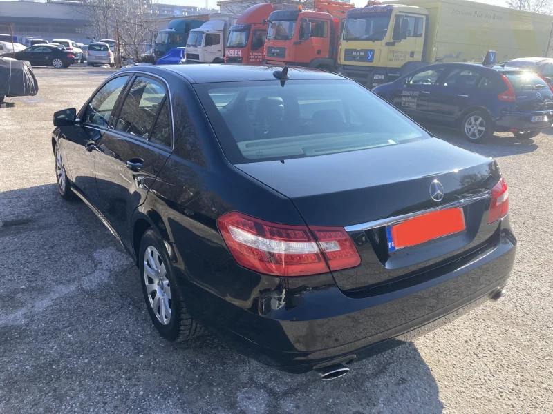 Mercedes-Benz E 300 Дизел, снимка 4 - Автомобили и джипове - 48714817