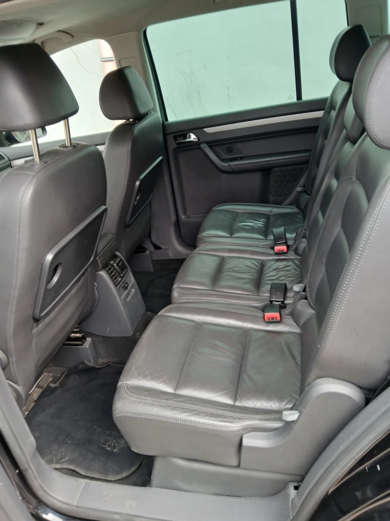 VW Touran 2.0 170 к.с., снимка 13 - Автомобили и джипове - 52289331