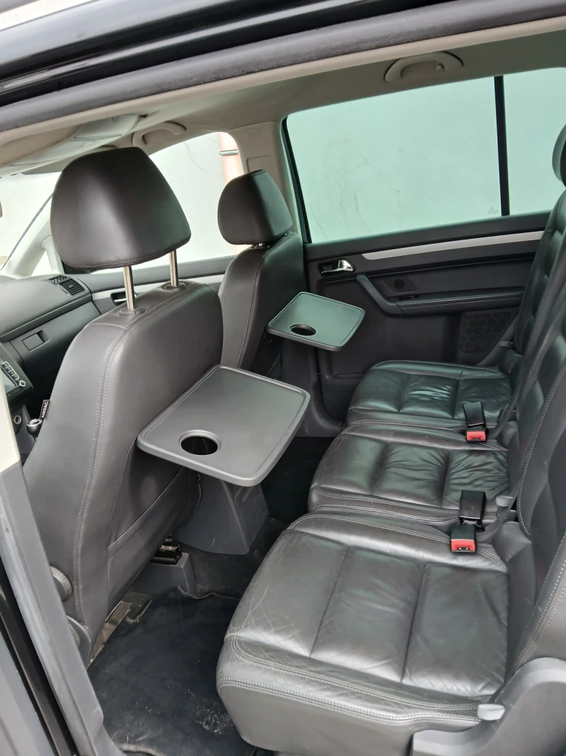 VW Touran 2.0 170 к.с., снимка 12 - Автомобили и джипове - 52289331
