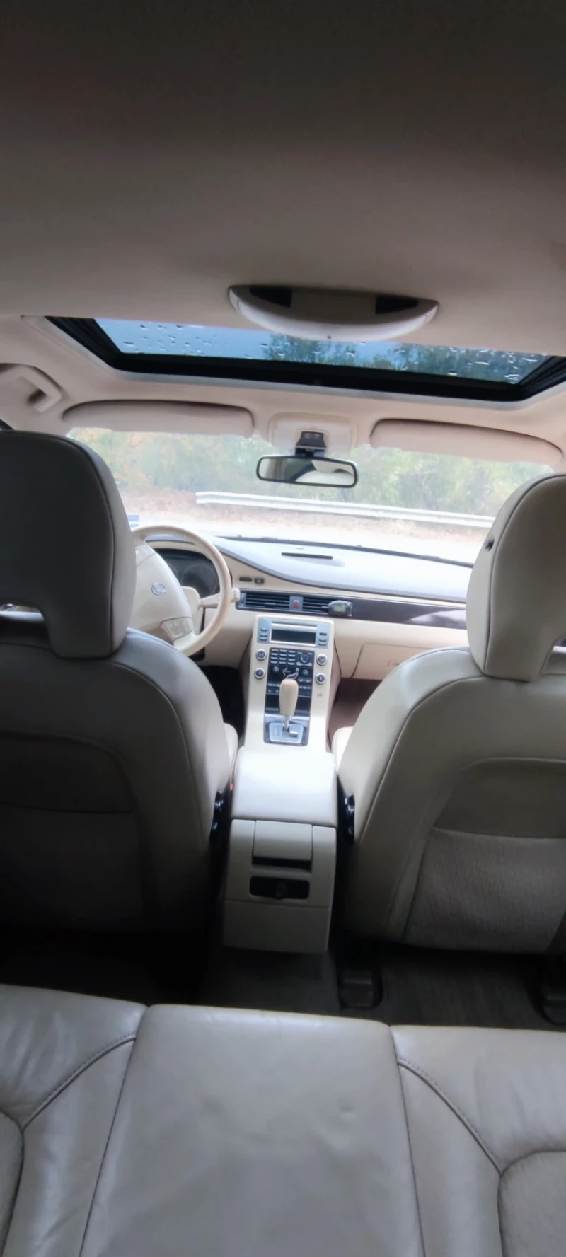 Volvo V70 AWD, снимка 9 - Автомобили и джипове - 52316499