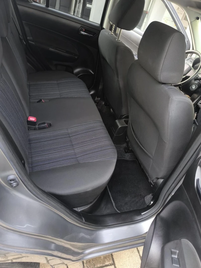 Suzuki Swift, снимка 13 - Автомобили и джипове - 53057625