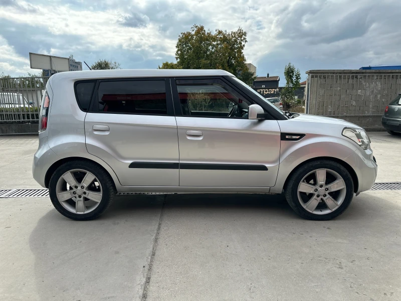 Kia Soul 1.6 CRDI, снимка 2 - Автомобили и джипове - 53162486