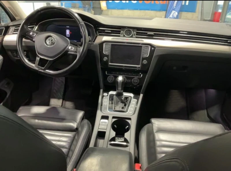 VW Passat 2.0TDI 4MOTION 190кс* HeadUp* DIGITAL* Memory* Mas, снимка 9 - Автомобили и джипове - 53281387